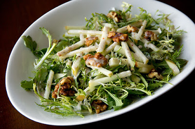 Easy Autumn Salad Recipe (Honey Crisp Apple Salad with Candied Walnutsand Cider Vinaigrette)