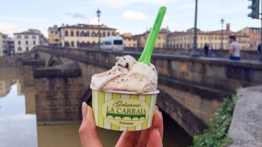 florence italy travel blogger food blogger gelato shops in florence italy