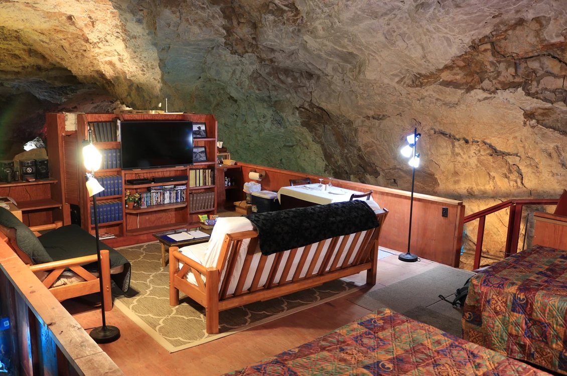 Grand Canyon Caverns Suite, USA Cave hotels